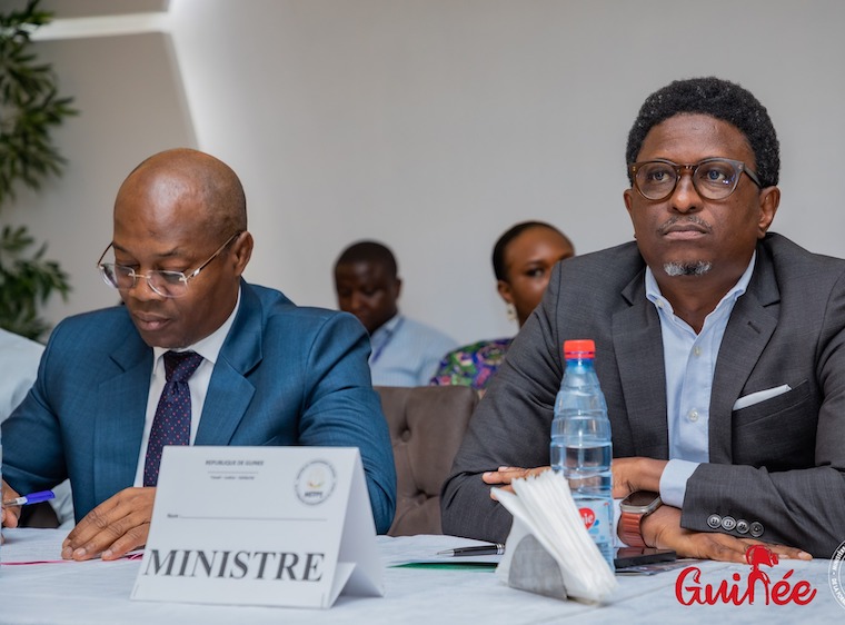 Les ministres de l’Enseignement Technique, de la Formation professionnelle et de l’Emploi, Alpha Bacar Barry et des Postes, Télécommunication et de l’Économie numérique, Ousmane Gaoual Diallo