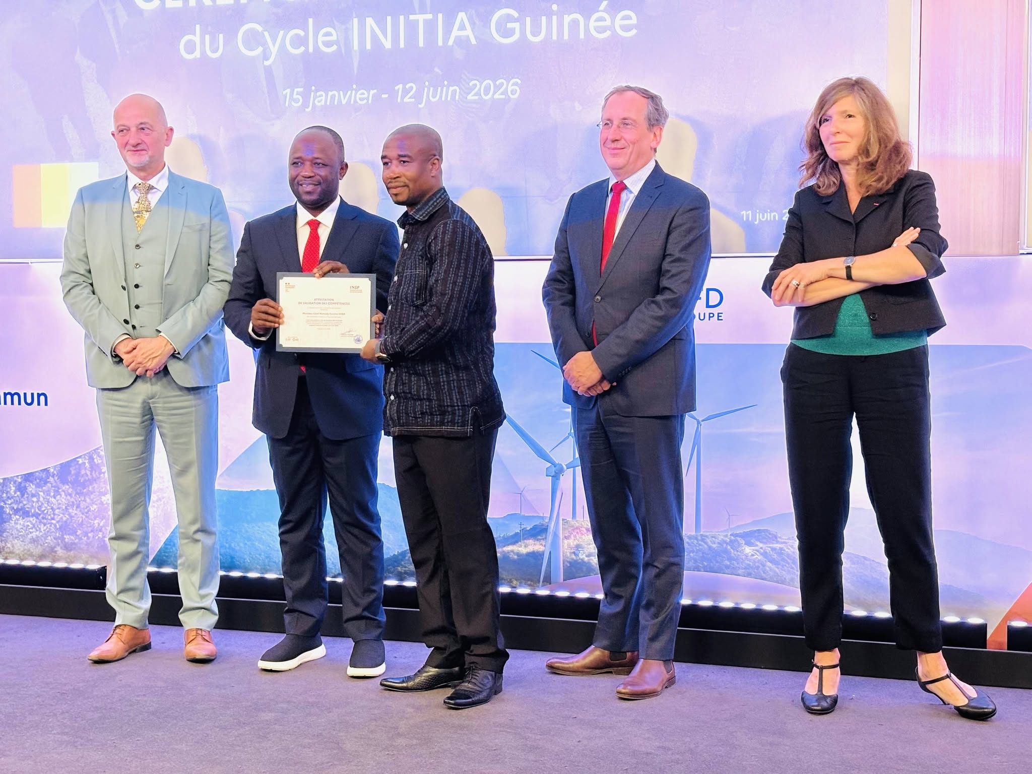 Modernisation de l’Administration: 22 lauréats du programme “INITIA Guinée” courronnés à Paris sous l’égide du Ministre Faya François Bourouno Modernisation de l’Administration: 22 lauréats du programme “INITIA Guinée” courronnés à Paris sous l’égide du Ministre Faya François Bourouno